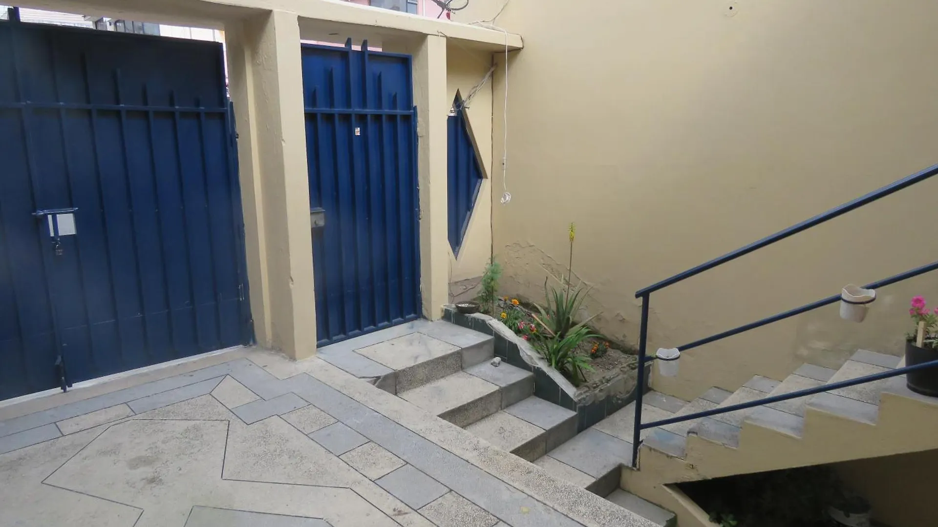 Hostal Piamonte Hotel Quito Guest house