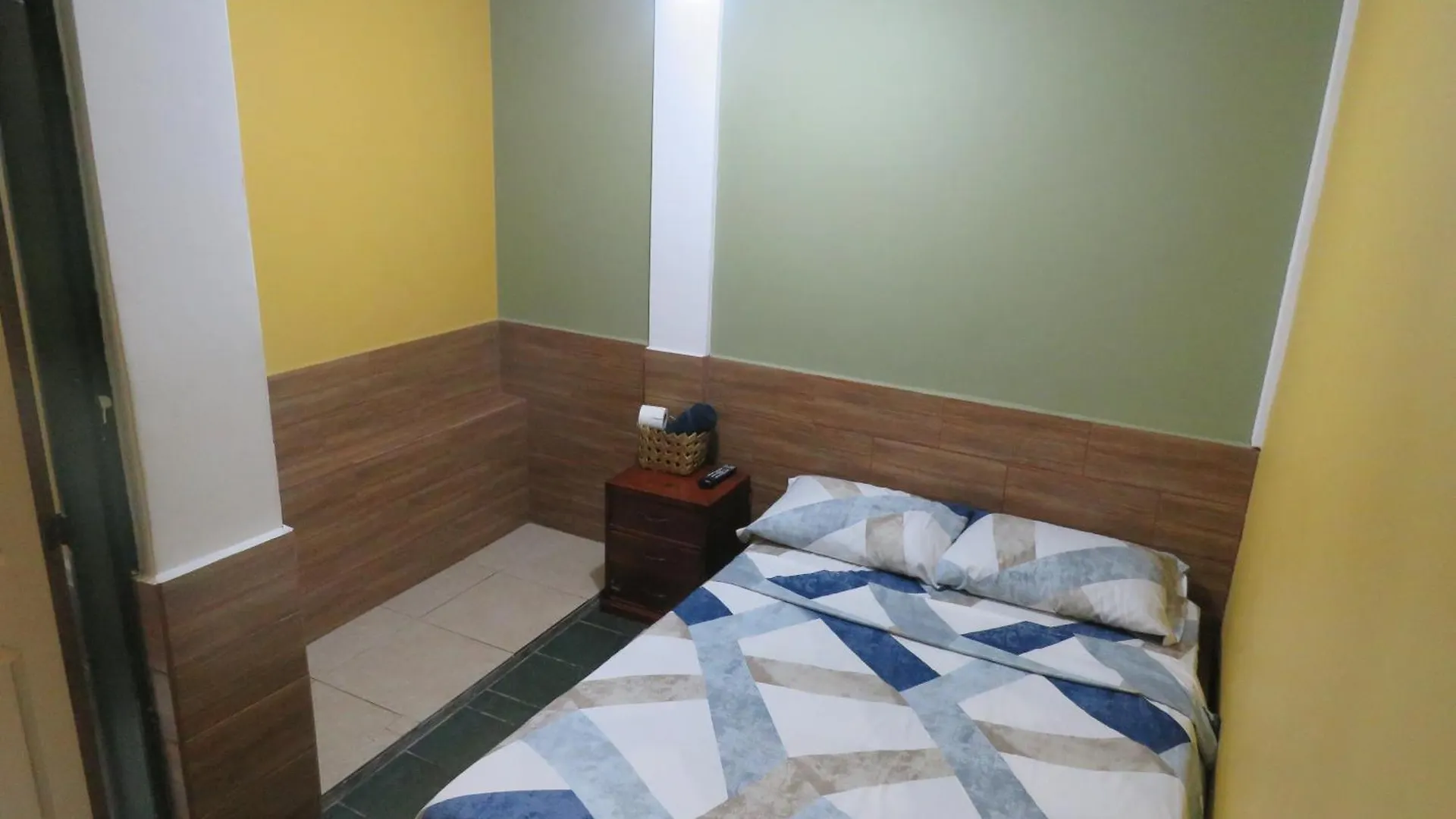 بيت ضيافة فندق Hostal Piamonte كويتو الإكوادور